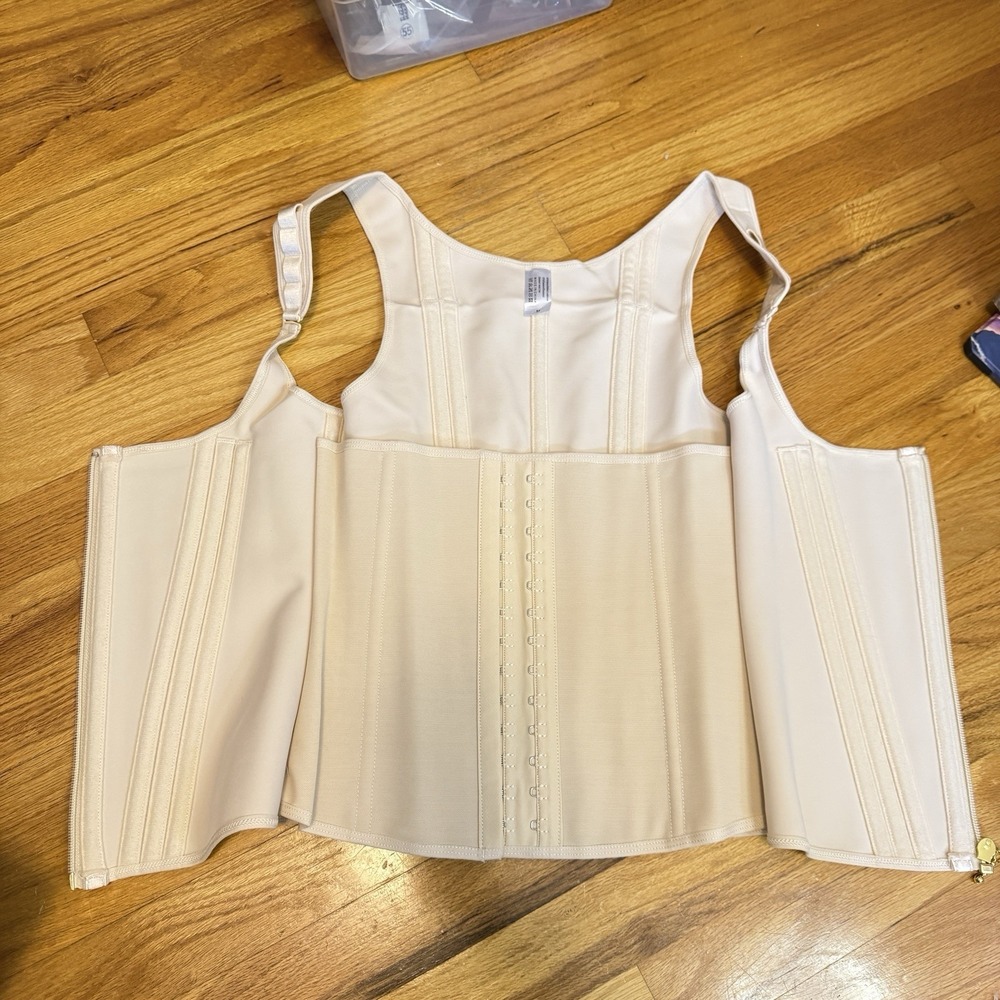 Women's Nude Waist Trainer Corset Vest Shape Wear Size M Zipper & Hooks - Picture 7 of 11